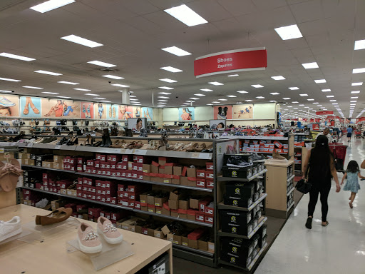 Department Store «Target», reviews and photos, 950 E 33rd St, Signal Hill, CA 90755, USA