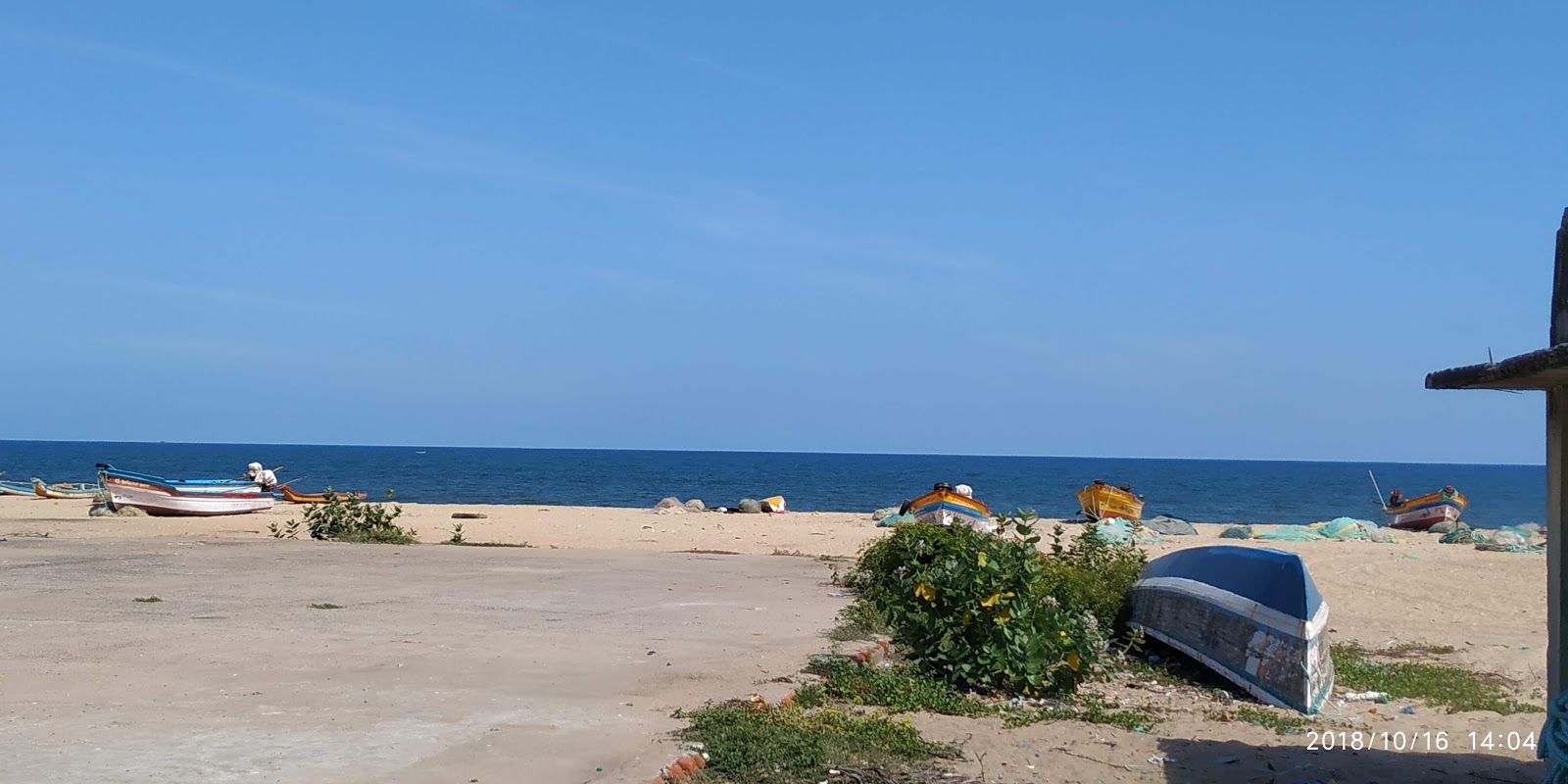 Foto van Villupuram Beach met recht en lang