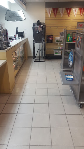 Toyota Dealer «Momentum Toyota of Fairfield», reviews and photos, 2575 Auto Mall Pkwy, Fairfield, CA 94533, USA