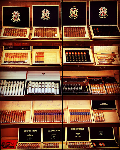 Willy's Cigars