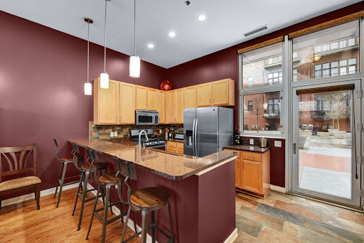 Real Estate Agents «Progressive Urban Real Estate», reviews and photos