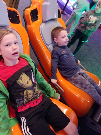 Bowling Alley «Sunset Lanes», reviews and photos, 12770 SW Walker Rd, Beaverton, OR 97005, USA