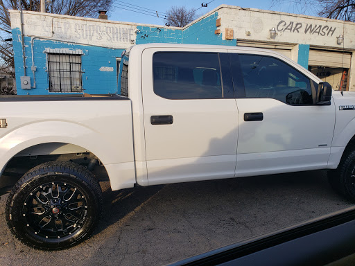Soap Suds & Shine en St. Louis