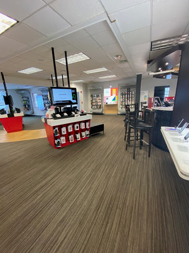 Cell Phone Store «Verizon Authorized Retailer, TCC», reviews and photos, 41 N Londonderry Square, Palmyra, PA 17078, USA