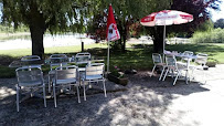 Atmosphère du Restaurant La Table des Canots à Courville-sur-Eure - n°8