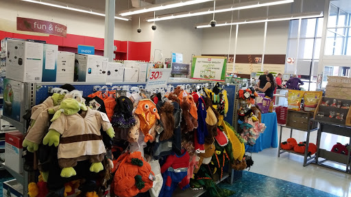 Pet Supply Store «Petco Animal Supplies», reviews and photos, 5843 N Elizabeth St, Pueblo, CO 81008, USA
