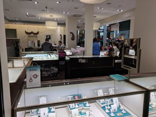 Jewelry Store «Helzberg Diamonds», reviews and photos, 601 Southcenter Mall, Seattle, WA 98188, USA