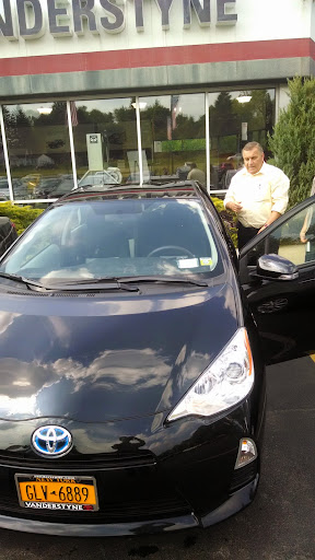 Car Dealer «Vanderstyne Toyota», reviews and photos, 4374 W Ridge Rd, Rochester, NY 14626, USA