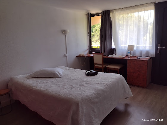 Chambres hôtels Hôtel Restaurant Des Lacs de Contrexeville 88140 Contrexéville