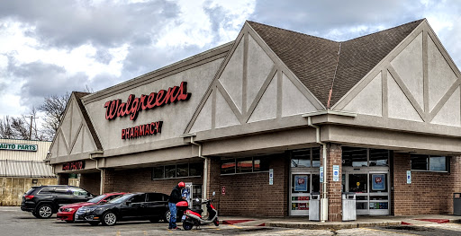 Shopping Mall «New Landing Mall», reviews and photos, Troost Ave & E Meyer Blvd, Kansas City, MO 64131, USA