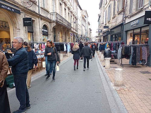 Magasin de vêtements The Kooples Avignon