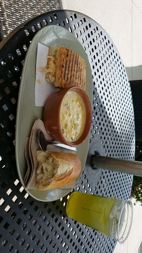 Sandwich Shop «Panera Bread», reviews and photos, 473 N Alafaya Trail, Orlando, FL 32828, USA