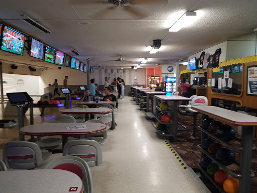 Bowling Alley «Chalet Bowl & 26th Street Cafe», reviews and photos, 3806 N 26th St, Tacoma, WA 98407, USA