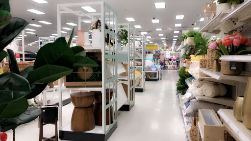 Department Store «Target», reviews and photos, 3173 E Shields Ave, Fresno, CA 93726, USA