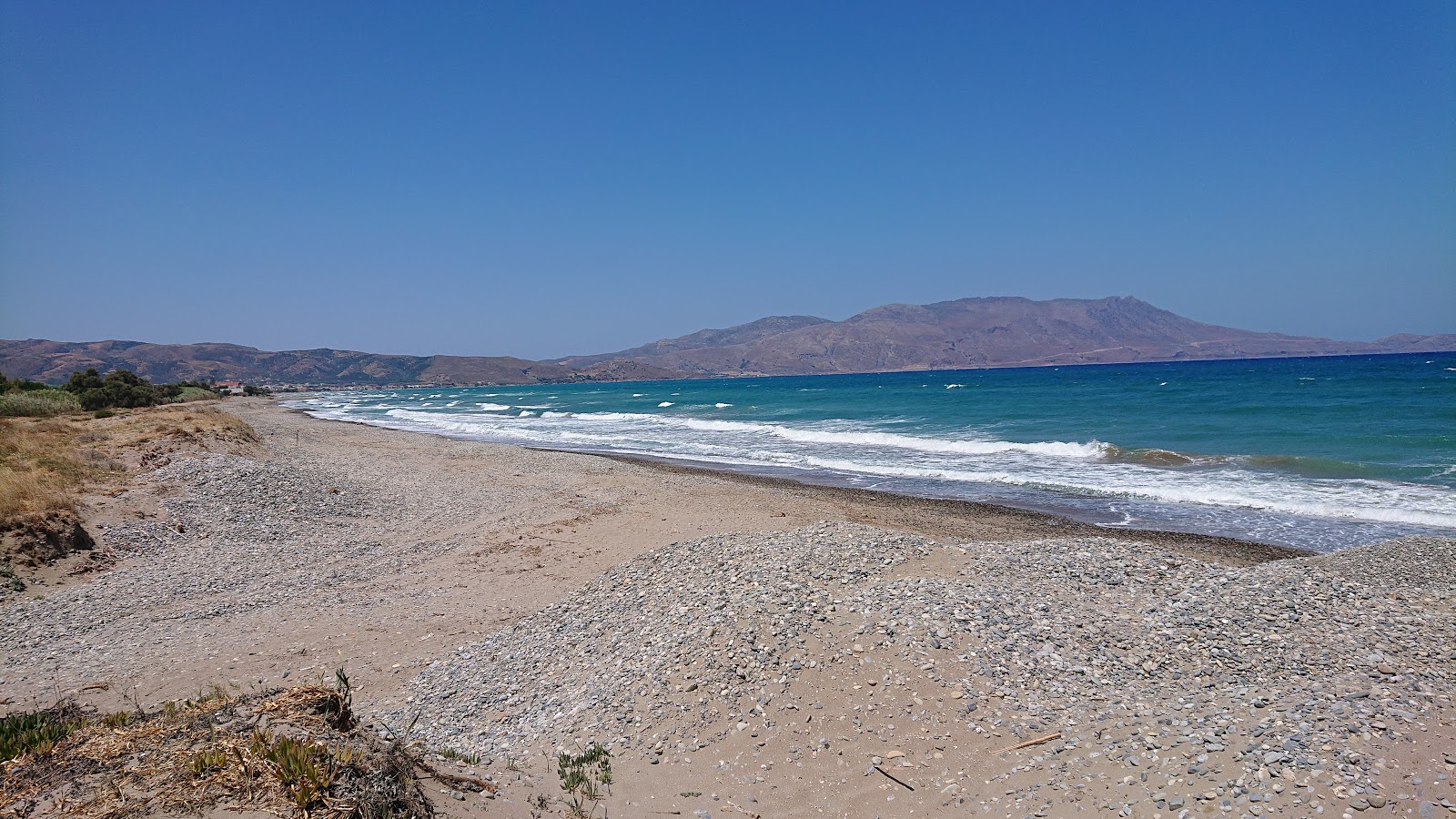 Photo of Drapanias beach with partly clean level of cleanliness