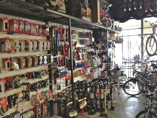 Bicycle Store «I Cycle Bike Shop», reviews and photos, 2040 E T C Jester Blvd, Houston, TX 77008, USA