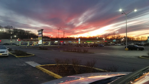 Pet Store «Petland», reviews and photos, 351 Diederich Blvd, Ashland, KY 41101, USA