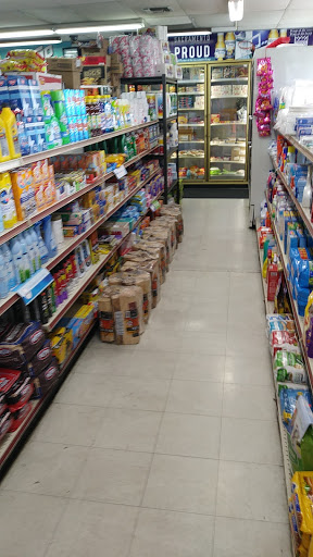 Grocery Store «La Riviera Market and Spirits», reviews and photos, 9331 La Riviera Dr, Sacramento, CA 95826, USA