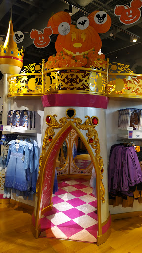 Toy Store «Disney Store», reviews and photos, 8687 N Central Expy, Dallas, TX 75225, USA