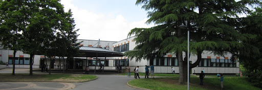 École secondaire Le Pont De Moine à Monfaucon, Maine-et-Loire