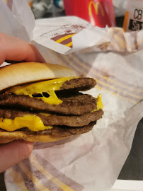 Cheeseburger du Restauration rapide McDonald's à Yssingeaux - n°2