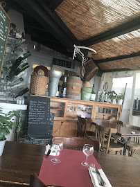 Atmosphère du Restaurant français La Cabane du Fier à Ars-en-Ré - n°3
