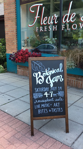 Florist «Fleur de Lis Fresh Flowers», reviews and photos, 516 Selby Ave, St Paul, MN 55102, USA