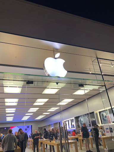 Computer Store «Apple Easton Town Center», reviews and photos, 4210 The Strand, Columbus, OH 43219, USA