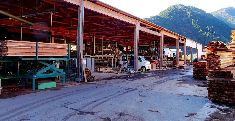 池川木材工業(有) 本社工場