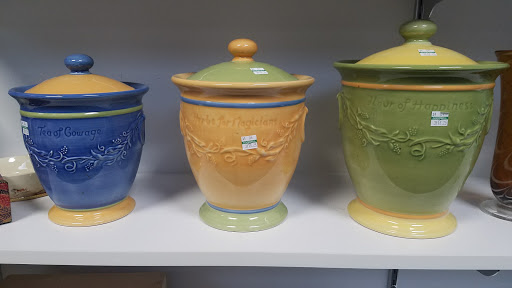 Thrift Store «Goodwill Second Debut Carytown», reviews and photos