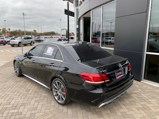 Mercedes Benz Dealer «Mercedes-Benz of Bellevue», reviews and photos, 11850 Bel-Red Rd, Bellevue, WA 98005, USA