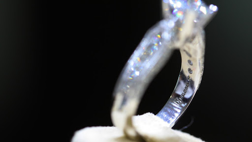 Jeweler «Delores Jewelers», reviews and photos, 464 N Alafaya Trail, Orlando, FL 32828, USA