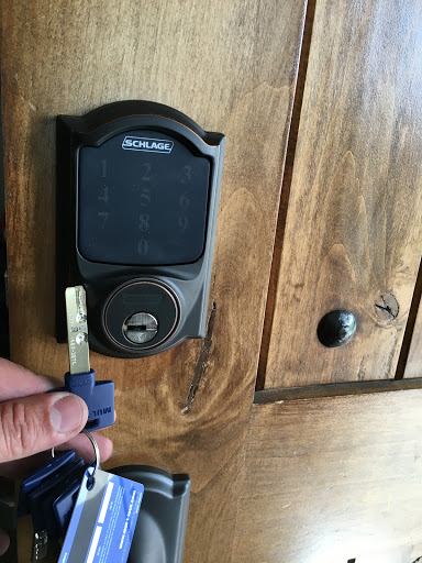 Locksmith «101 Locksmith Inc», reviews and photos, 19429 Kittridge St, Reseda, CA 91335, USA