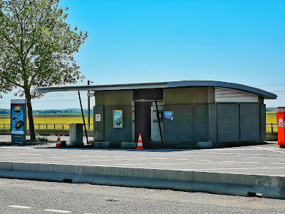 Péage des Eprunes - A5 à Montereau-sur-le-Jard