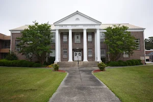 Pamlico County Courthouse image