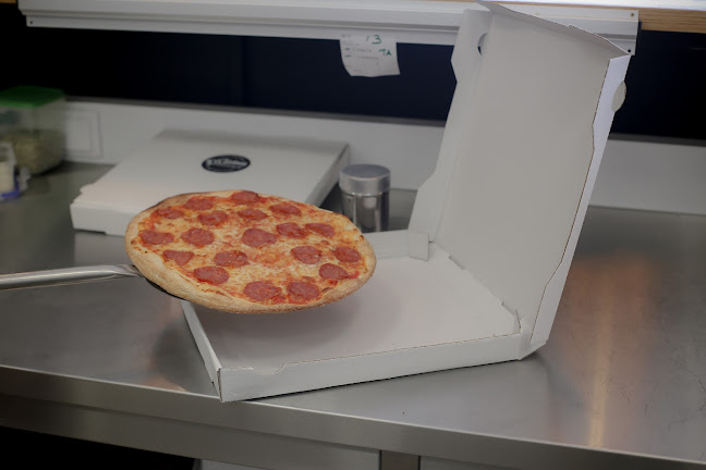 http://www.pizzeriadaldeia.com/