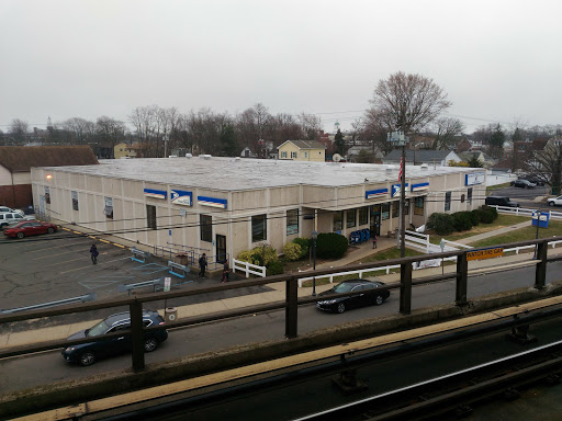 Post Office «United States Postal Service», reviews and photos, 65 E Hoffman Ave, Lindenhurst, NY 11757, USA