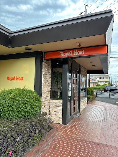 ロイヤルホスト川越店