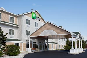 Holiday Inn Express & Suites Freeport - Brunswick Area, an IHG Hotel image