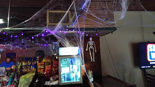 Beer Store «Amelia Liquors Inc», reviews and photos, 225 N Amelia Ave, DeLand, FL 32724, USA