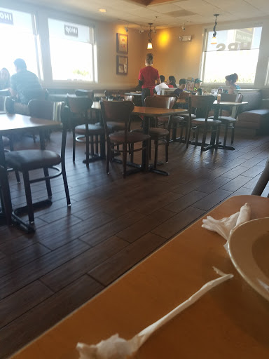 Shopping Mall «Rivercrest Shopping Center», reviews and photos, 13120 Rivercrest Dr, Crestwood, IL 60445, USA