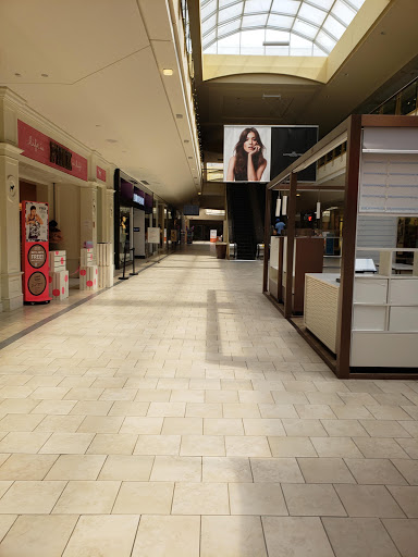 Book Store «Barnes & Noble», reviews and photos, 112 Eisenhower Pkwy, Livingston, NJ 07039, USA