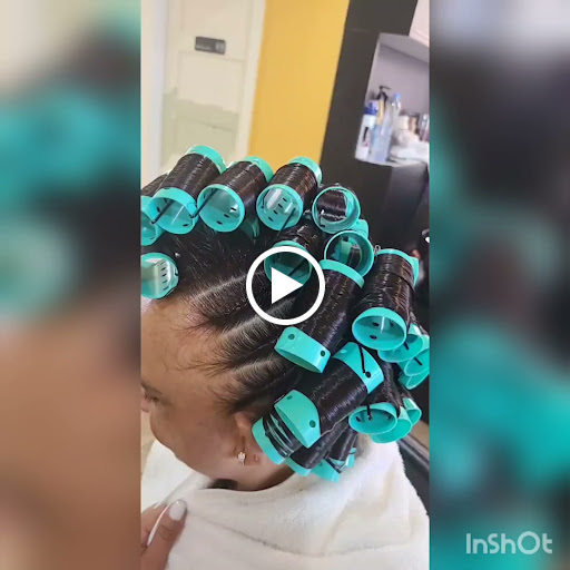 Beauty Salon «Eliza Dominican Beauty Salon», reviews and photos, 1341 Chester Pike, Sharon Hill, PA 19079, USA