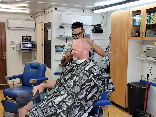 Barber Shop «Las Olas Barber Shop», reviews and photos, 1400 E Las Olas Blvd, Fort Lauderdale, FL 33301, USA