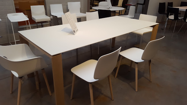 Sitta Mesa - stoel & tafel / DRZ Design RelaxZetels - Meubelwinkel