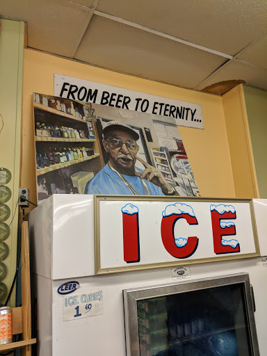 Liquor Store «Downtown Wine & Spirits», reviews and photos, 225 Elm St, Somerville, MA 02144, USA