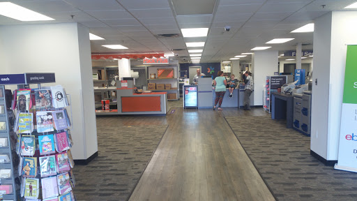 Print Shop «FedEx Office Print & Ship Center», reviews and photos, 440 Ernest W Barrett Pkwy NW #68, Kennesaw, GA 30144, USA