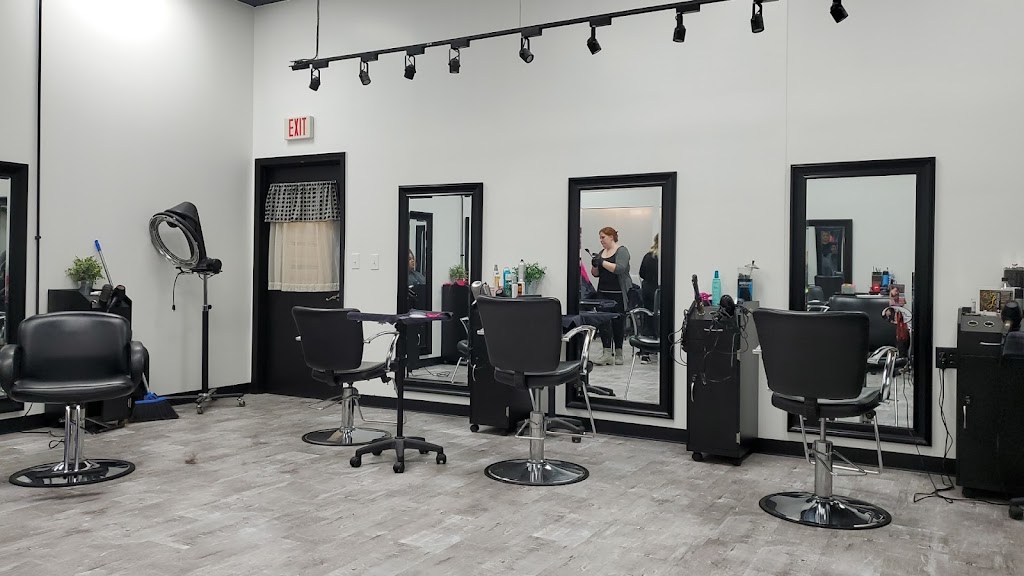 Blush Salon & Spa 01844