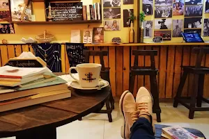 Cronopios Cafe con Letras image