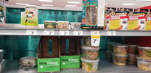 Pet Supply Store «Petco Animal Supplies», reviews and photos, 11620 W 95th St, Overland Park, KS 66214, USA